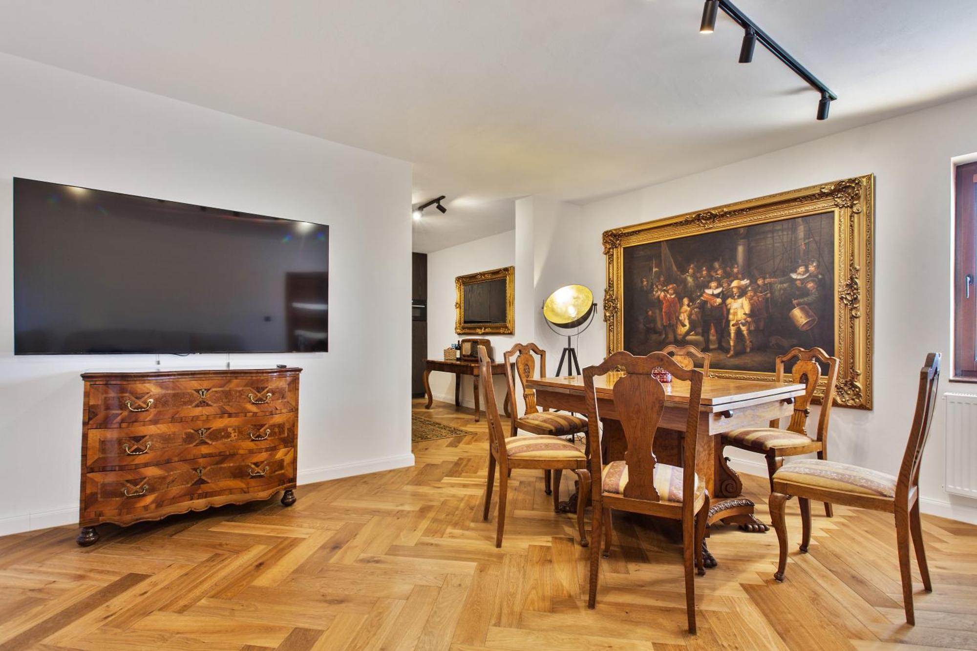 Brezno Central Apartments Апартаменти *