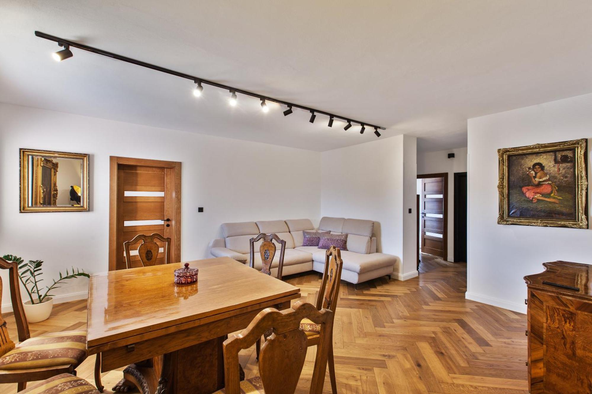 Brezno Central Apartments Брезно