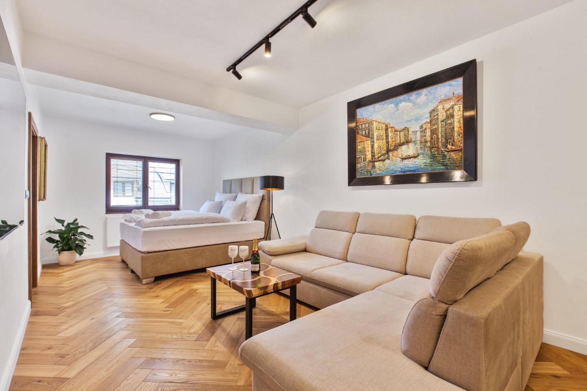 Brezno Central Apartments Апартаменти Брезно